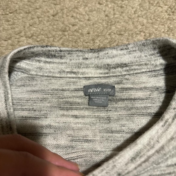 Aerie grey sweater - Picture 2 of 3